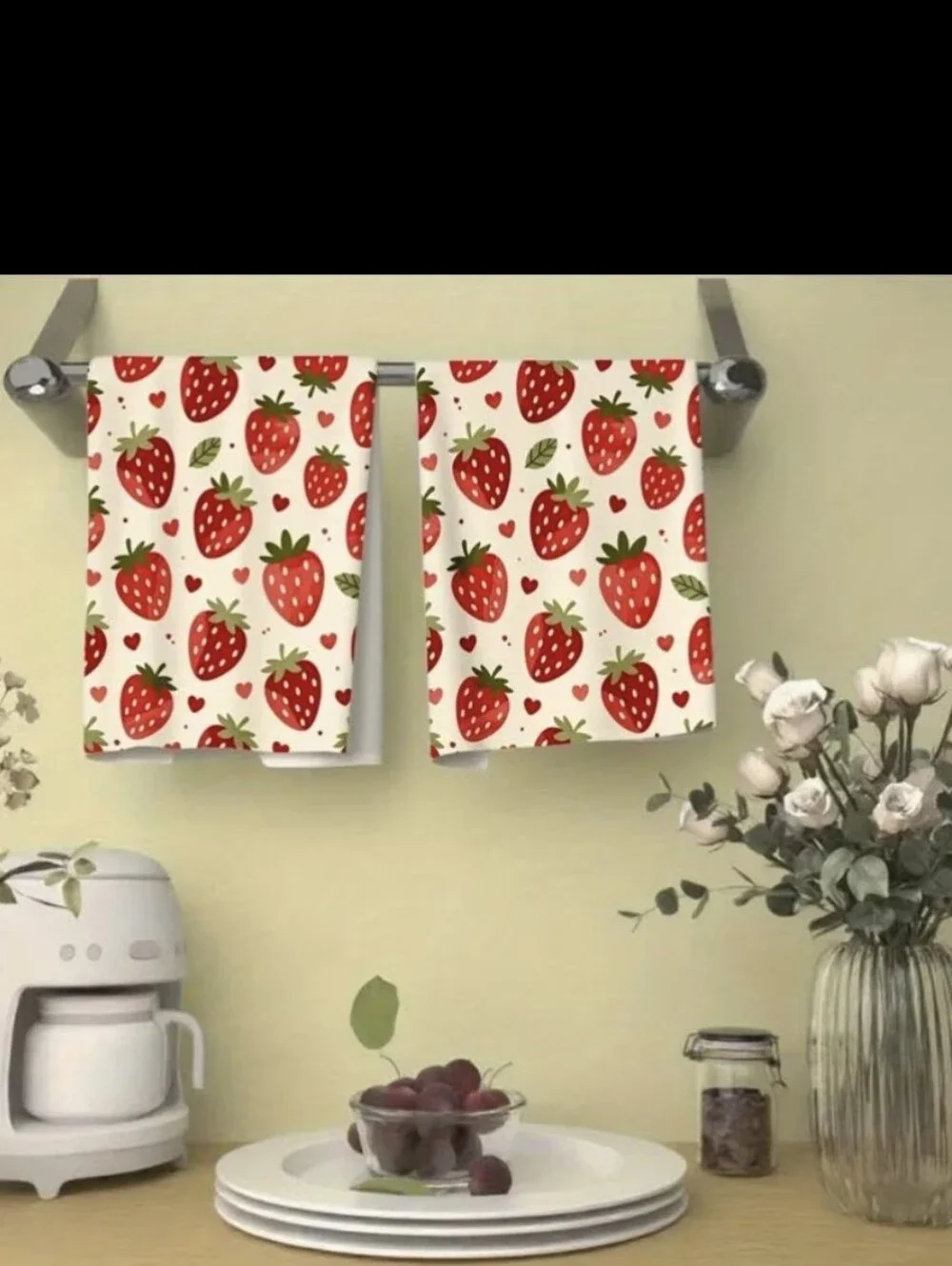Strawberry 🍓 Decor 2pk Kitchen/ Bathroom Hand Towels NEW